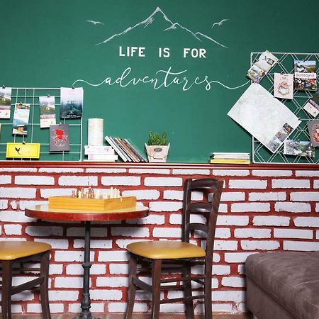 Eagle'S Nest Hostel Postojna Dış mekan fotoğraf